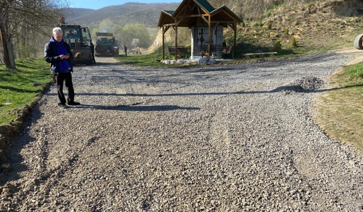 14. fotografia fotogalérie Rekonštrukcia miestnej komunikácie - ul. Hlavná v obci St.Bašta