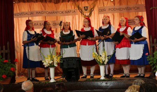 Deň podmedvešských tradícií - Medvesaljai hagyományok napja